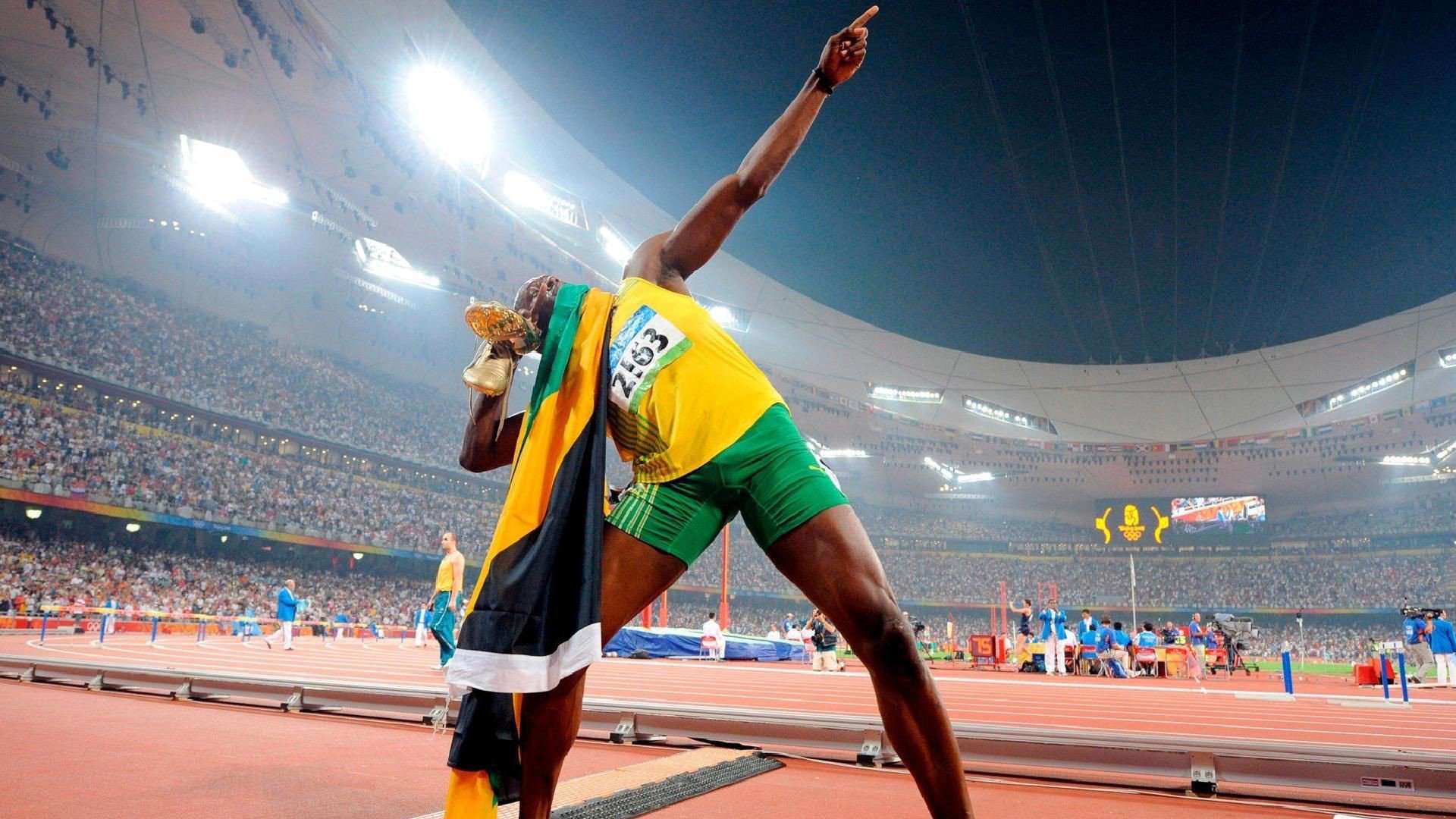 湖人球星詹姆斯再次刷新历史记录，成为焦点人物，篮球人物詹姆斯湖人