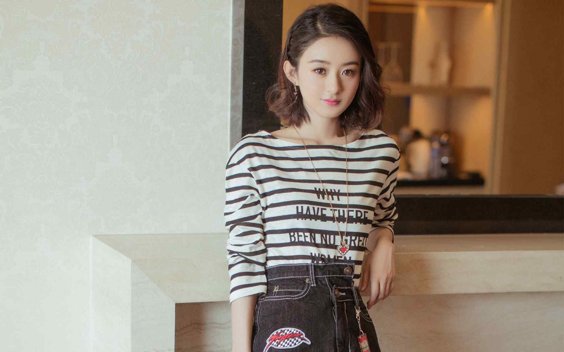 凯莉·麦基翁完美掌控仰泳节奏，凯莉麦基翁身高