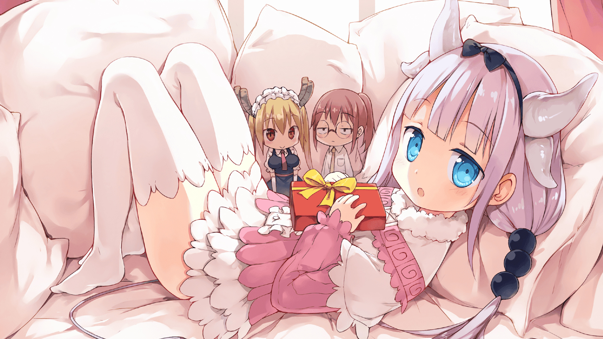 摩纳哥蝶泳选手节奏精准有力，摩纳哥王妃游泳